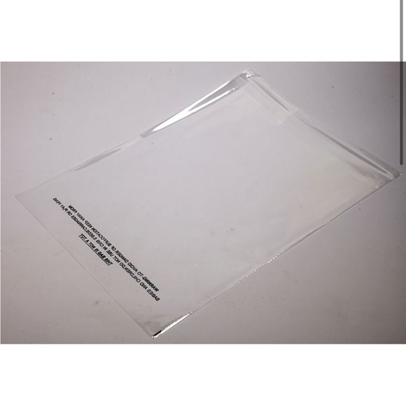 18x24 Self Seal Plastic Bags, 25 ct - Picture 2 of 3